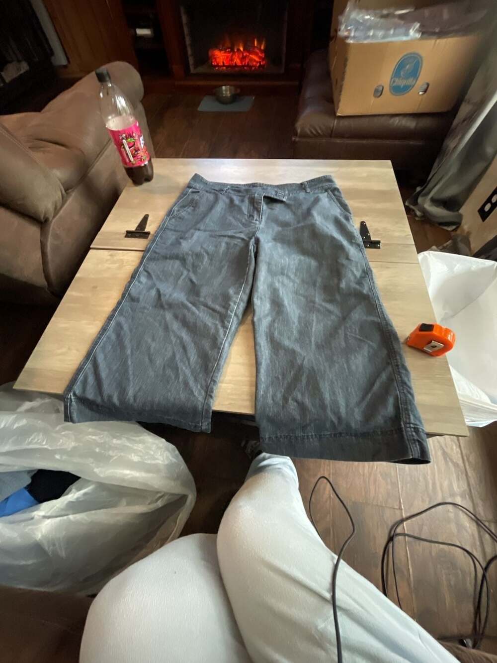 #D31 Steve & Barry's Size 10 Gray Denim Crop Pants